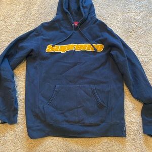 Supreme Sweatshirt